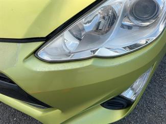 2015 Toyota Aqua - Thumbnail