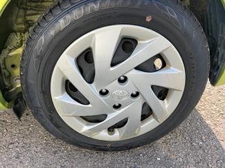 2015 Toyota Aqua - Thumbnail