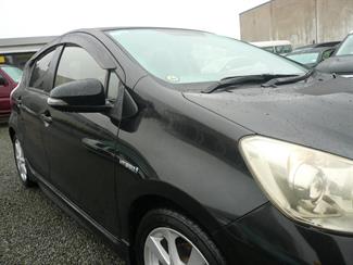 2012 Toyota Aqua - Thumbnail