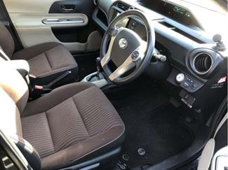2012 Toyota Aqua - Thumbnail