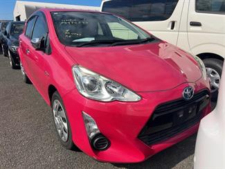 2015 Toyota Aqua - Thumbnail