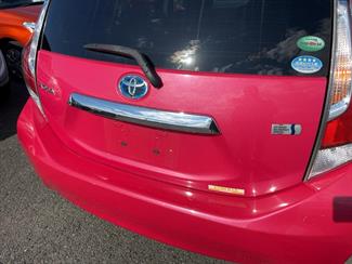 2015 Toyota Aqua - Thumbnail