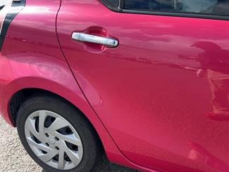 2015 Toyota Aqua - Thumbnail