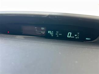 2015 Toyota Prius - Thumbnail