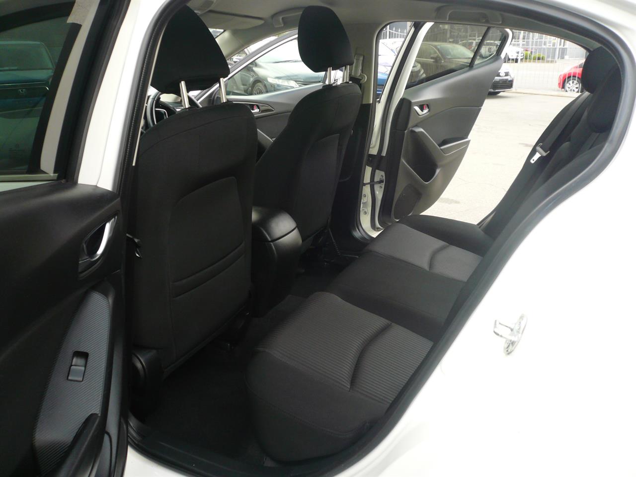 2014 Mazda Axela