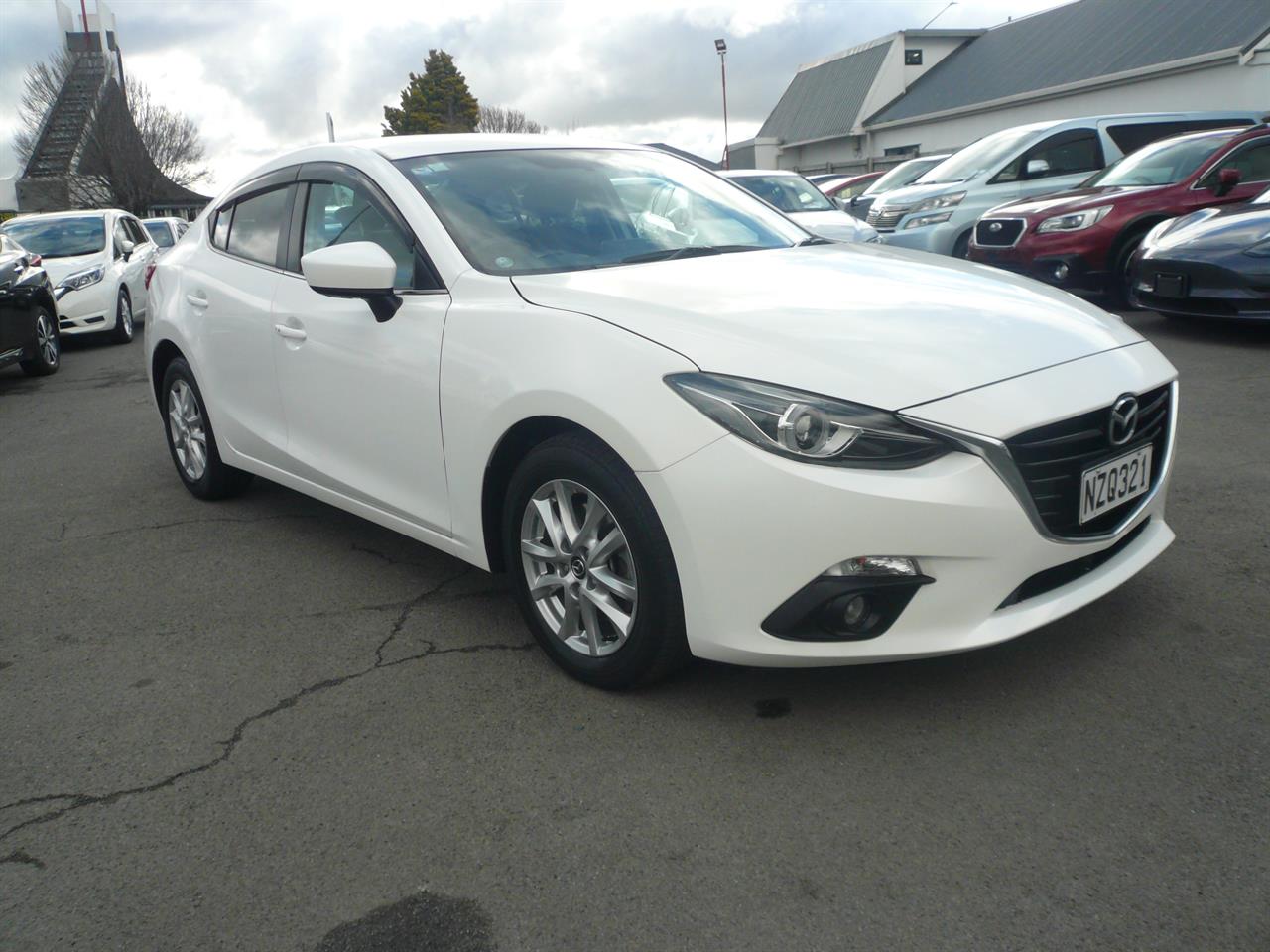 2014 Mazda Axela