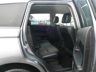 2013 Mitsubishi Outlander - Thumbnail