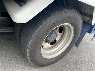 2020 Mitsubishi CANTER - Thumbnail