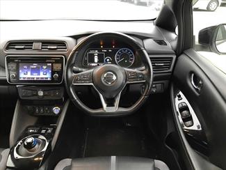 2019 Nissan LEAF - Thumbnail