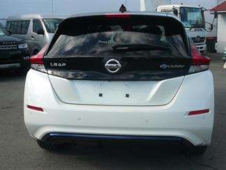 2019 Nissan LEAF - Thumbnail