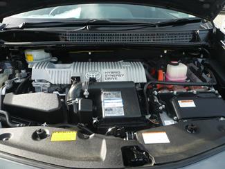 2015 Toyota Prius - Thumbnail