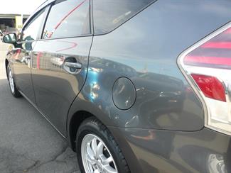 2015 Toyota Prius - Thumbnail