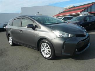 2015 Toyota Prius - Thumbnail