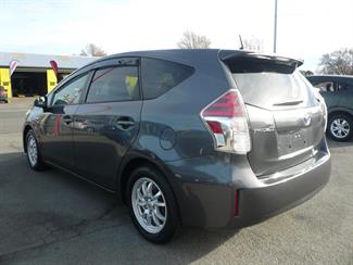 2015 Toyota Prius - Thumbnail