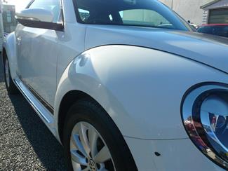 2014 Volkswagen beetle - Thumbnail