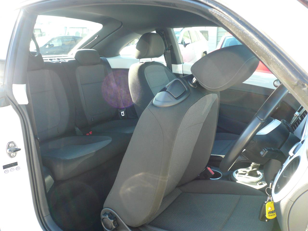 2014 Volkswagen beetle