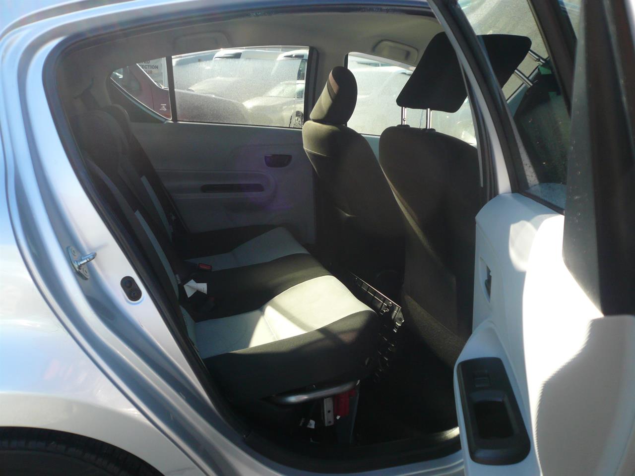 2012 Toyota Aqua