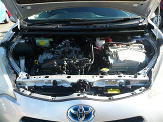 2012 Toyota Aqua - Thumbnail