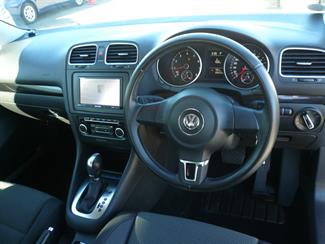 2011 VW Golf - Thumbnail