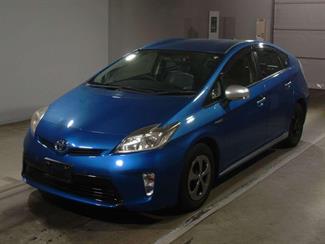 2013 Toyota Prius - Thumbnail