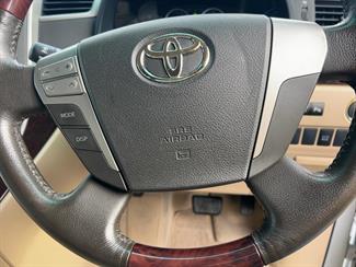 2012 Toyota Alphard - Thumbnail