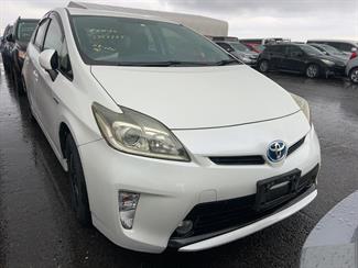 2013 Toyota Prius - Thumbnail