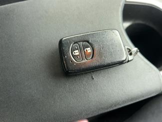2013 Toyota Prius - Thumbnail