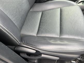 2015 Toyota Aqua - Thumbnail