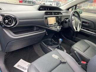 2015 Toyota Aqua - Thumbnail