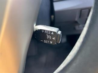 2015 Toyota Prius - Thumbnail