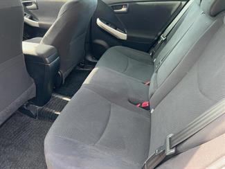 2015 Toyota Prius - Thumbnail