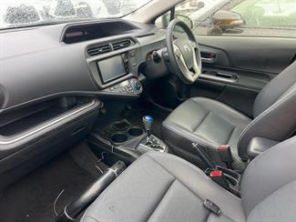 2014 Toyota Aqua - Thumbnail