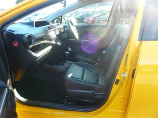 2014 Toyota Aqua - Thumbnail