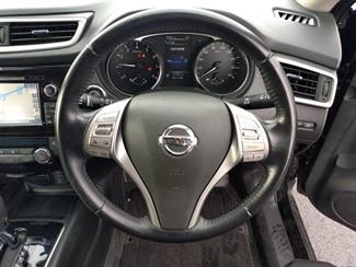 2017 Nissan X-TRAIL - Thumbnail