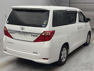 2013 Toyota Alphard - Thumbnail