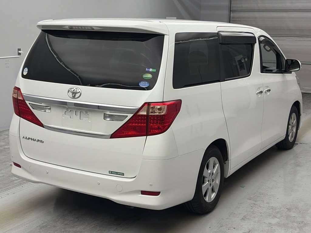 2013 Toyota Alphard