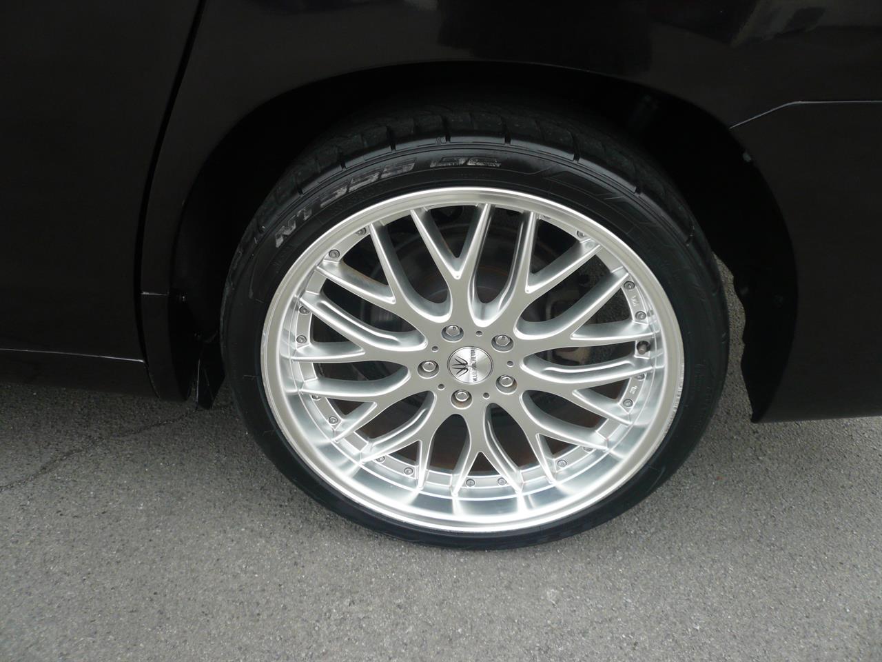 2012 Toyota VELLFIRE