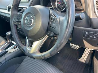 2015 Mazda Axela - Thumbnail