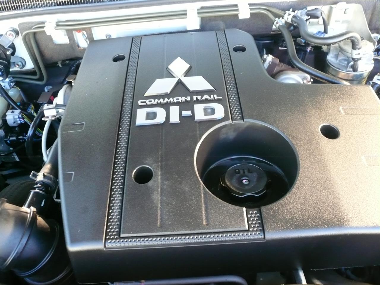 2013 Mitsubishi Pajero