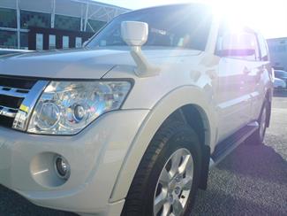 2013 Mitsubishi Pajero - Thumbnail