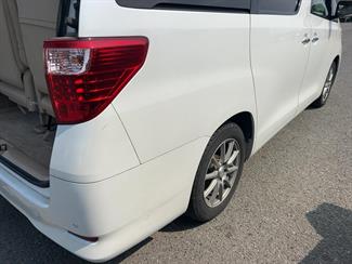 2012 Toyota Alphard - Thumbnail
