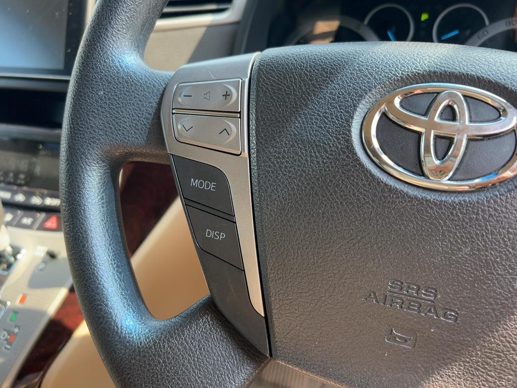 2012 Toyota Alphard