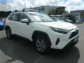 2022 Toyota RAV4 - Thumbnail