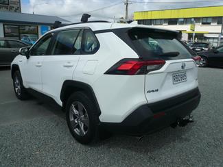 2022 Toyota RAV4 - Thumbnail