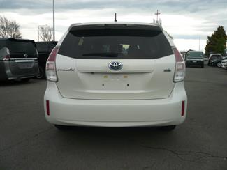 2021 Toyota Prius - Thumbnail