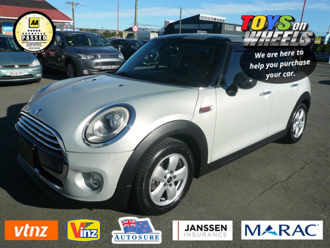 2017 BMW MINI