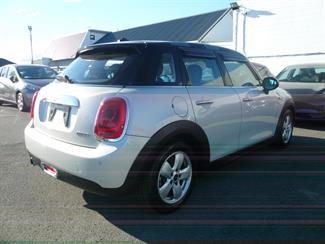 2017 BMW MINI - Thumbnail