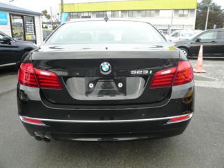 2013 BMW 520i - Thumbnail