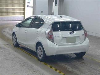 2013 Toyota Aqua - Thumbnail