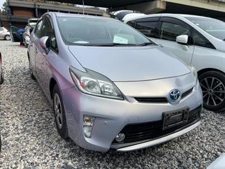 2013 Toyota Prius - Thumbnail